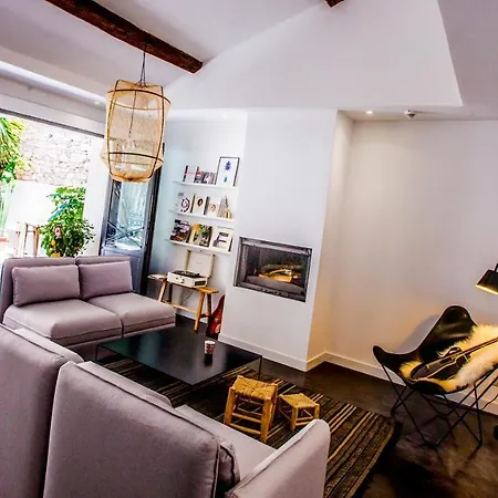 Bed and Breakfast Antichambre Νιμ